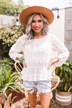 Set The Mood Top In Cream