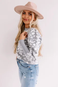 Pikes Peak Knit Leopard Sweater In Grey 6 Pikes Peak Knit Leopard Sweater In Grey -Jacket and Coats Shop 2008145873000 2020090913325100 275b43aepikes peak knit leopard sweater in grey