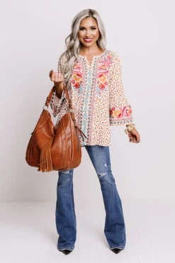 Flaunt It Embroidered Shift Top In Ivory 16 Flaunt It Embroidered Shift Top In Ivory -Jacket and Coats Shop 2009097761000 2020100610310100 6a877ddaflaunt it embroidered shift top in ivory