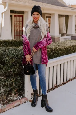 Aspen Road Trip Sweater In Charcoal