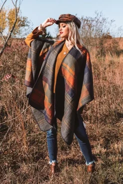 Roman Holiday Plaid Poncho 15 Roman Holiday Plaid Poncho -Jacket and Coats Shop 2010231710000 2020111608101200 11ea90e2newproduct