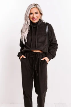 Cozy Perk Shift Sweater In Black