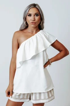 Slow Dance Romance Ruffle Top In White 7 Slow Dance Romance Ruffle Top In White -Jacket and Coats Shop 2106186321000 2021062908125400 2a681489slow dance romance ruffle top in white