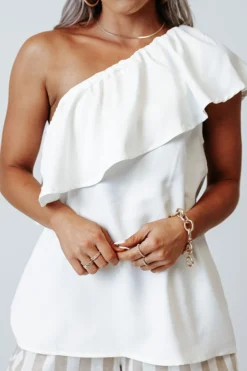 Slow Dance Romance Ruffle Top In White 8 Slow Dance Romance Ruffle Top In White -Jacket and Coats Shop 2106186321000 2021062908125400 897552b2slow dance romance ruffle top in white