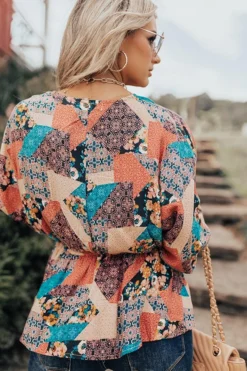 Take On The World Top -Jacket and Coats Shop 2108053019000 2021081711365100 2e214034take on the world top