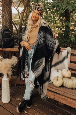 Frozen Lake Ultra Soft Poncho In Black -Jacket and Coats Shop 2108094234000 2021083110241400 c0bf76dafrozen lake ultra soft poncho in black