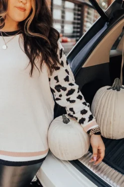 Love In The Air Sweater Curves 10 Love In The Air Sweater Curves -Jacket and Coats Shop 2109028048000 2021092111572700 02f7e96clove in the air sweater curves