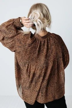 Nights In LA Leopard Top Curves -Jacket and Coats Shop 2109221744000 2021110513001500 a67f7087nights in la leopard top curves