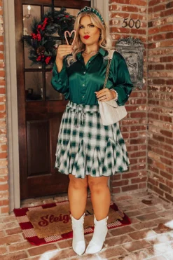 Small Town Holiday Skirt In Green Curves