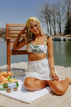 Shaken Or Stirred Eyelet Skirt In White 13 Shaken Or Stirred Eyelet Skirt In White -Jacket and Coats Shop 2203016865000 2022042111333000 4f17e04eshaken or stirred eyelet skirt in white