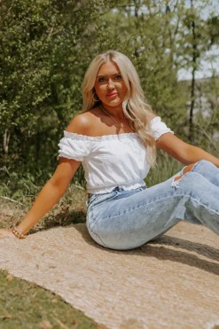 Falling Head Over Heels Eyelet Top -Jacket and Coats Shop 2204223638000 2022050311120200 05a22456style melody express sample 8