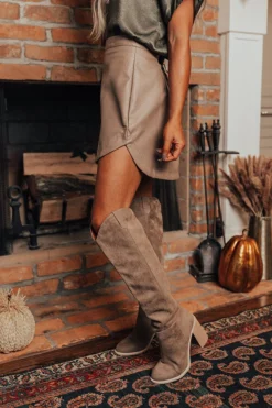 The Tobi Faux Leather Skirt In Taupe -Jacket and Coats Shop 2208199627000 2022092109582300 bc89fd2bthe tobi faux leather skirt in taupe