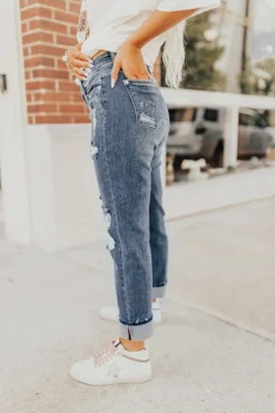 The Perez Midrise Distressed Jean -Jacket and Coats Shop 2208239435000 2022082909402200 7b1fad1bthe perez midrise distressed jean