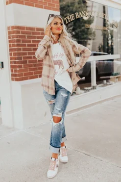 The Perez Midrise Distressed Jean