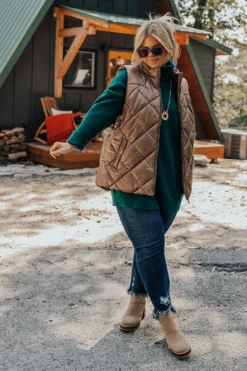 Lodge Getaway Tunic Sweater In Hunter Green Curves