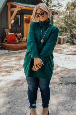 Lodge Getaway Tunic Sweater In Hunter Green Curves -Jacket and Coats Shop 2209029683000 2022100413113000 f88ef2b4lodge getaway tunic sweater in hunter green curves