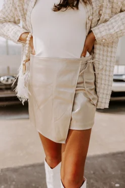 Picture This Faux Leather Skort 12 Picture This Faux Leather Skort -Jacket and Coats Shop 2209306189000 2022100711574700 03e0314fpicture this faux leather skort