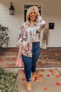 On A High Note Satin Top Curves -Jacket and Coats Shop 2209306866000 2022101808530400 ac22b1e8on a high note satin top curves