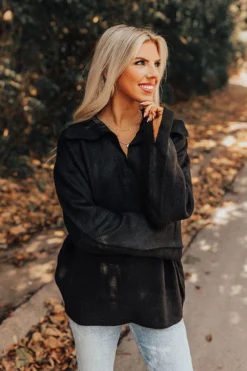 Snowfall Feels Sweater In Black -Jacket and Coats Shop 2210101455000 2022101716332100 2faf3044snowfall feels sweater in black