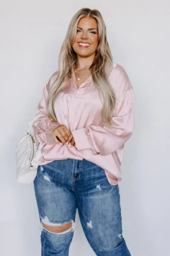 Reaching Out To You Shift Top In Pink Curves -Jacket and Coats Shop 2212294683000 2023011608370300 b0924a8fglam express sample 64 curves