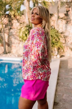 Malibu Pier Floral Shift Top In Pink Curves -Jacket and Coats Shop 2212301742000 2023021507581400 cd1082eamalibu pier floral shift top curves