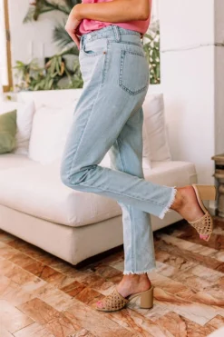 The Millie High Waist Jean 10 The Millie High Waist Jean -Jacket and Coats Shop 2212307690000 2023020812495200 ed146393the millie high waist jean