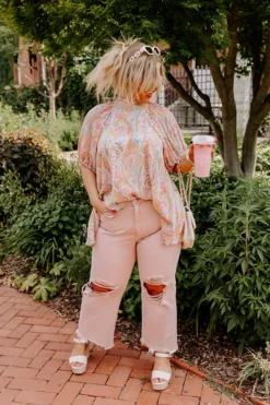 Caribbean Dreaming Shift Top Curves