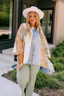 Stellar Style Color Block Top Curves