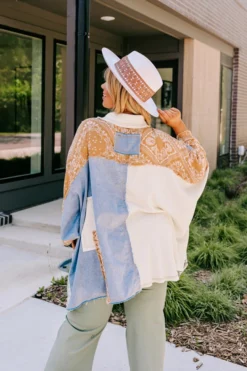 Stellar Style Color Block Top Curves 6 Stellar Style Color Block Top Curves -Jacket and Coats Shop 2306263674000 2023070611310700 dde6922bpol express sample 1 curves