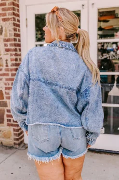 Tailgate Queen Denim Jacket Curves -Jacket and Coats Shop 2307109250000 2023071707593700 ca98dbe5tailgate queen denim jacket curves